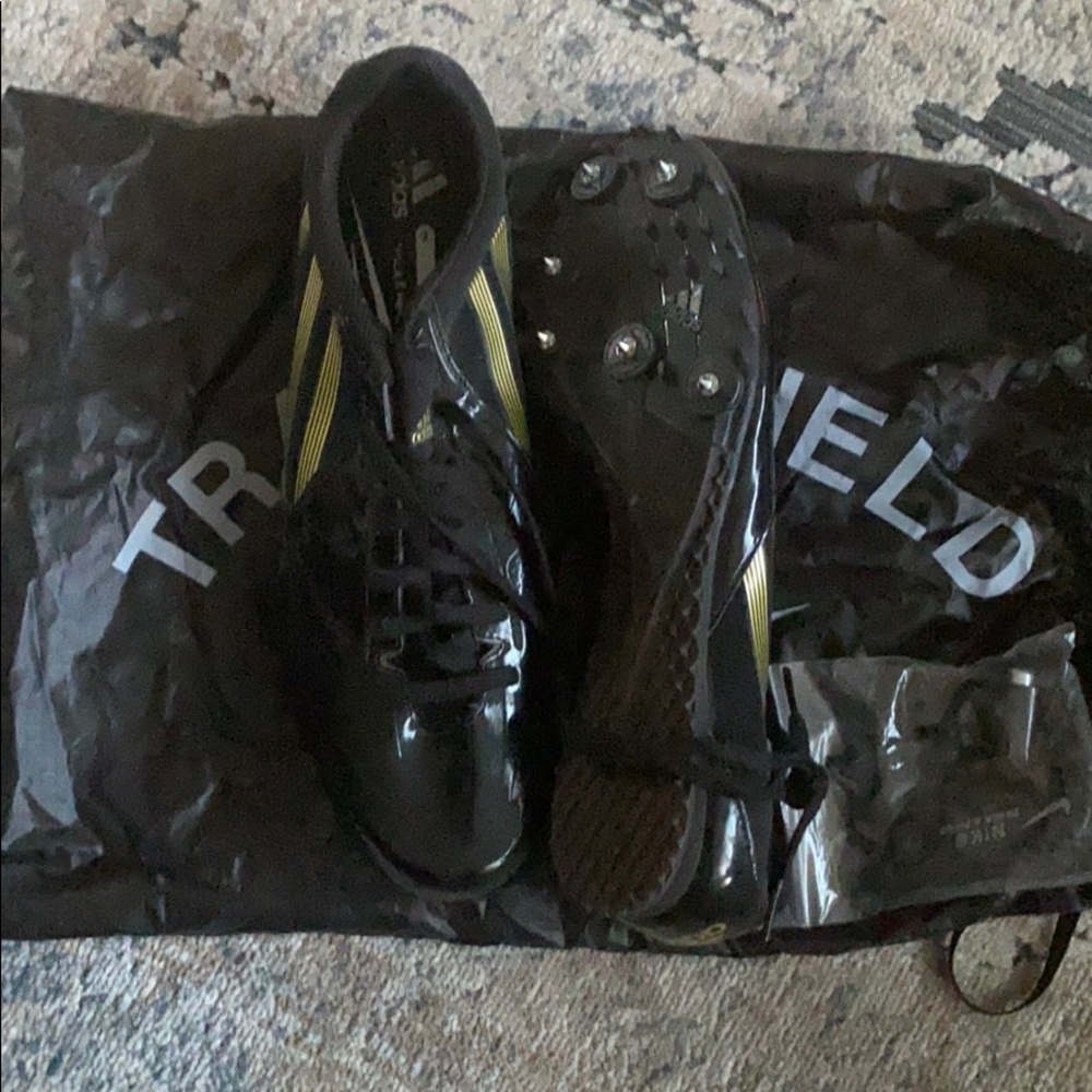 Adidas track cleats - Picture 3 of 3